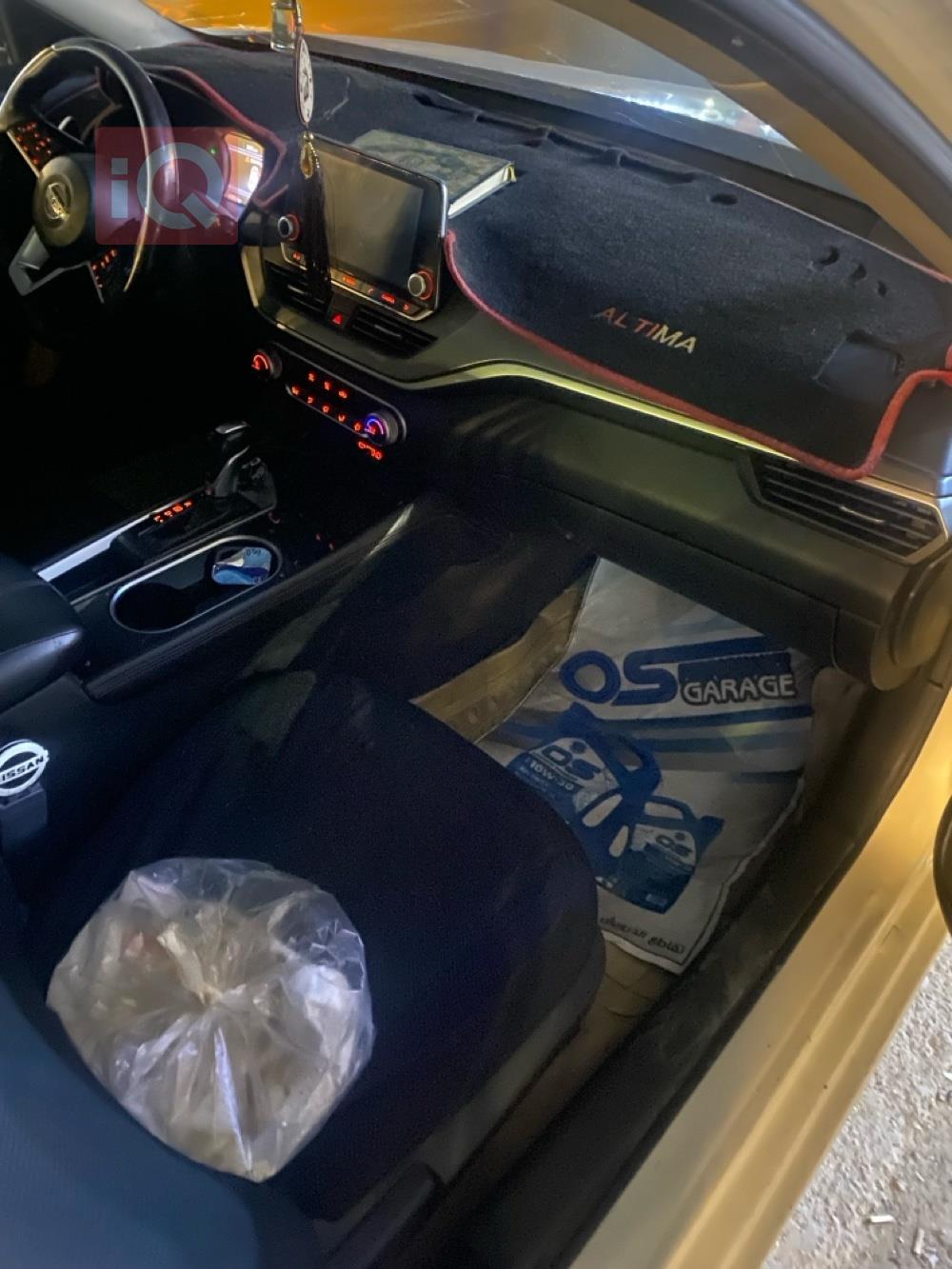 نيسان ألتيما